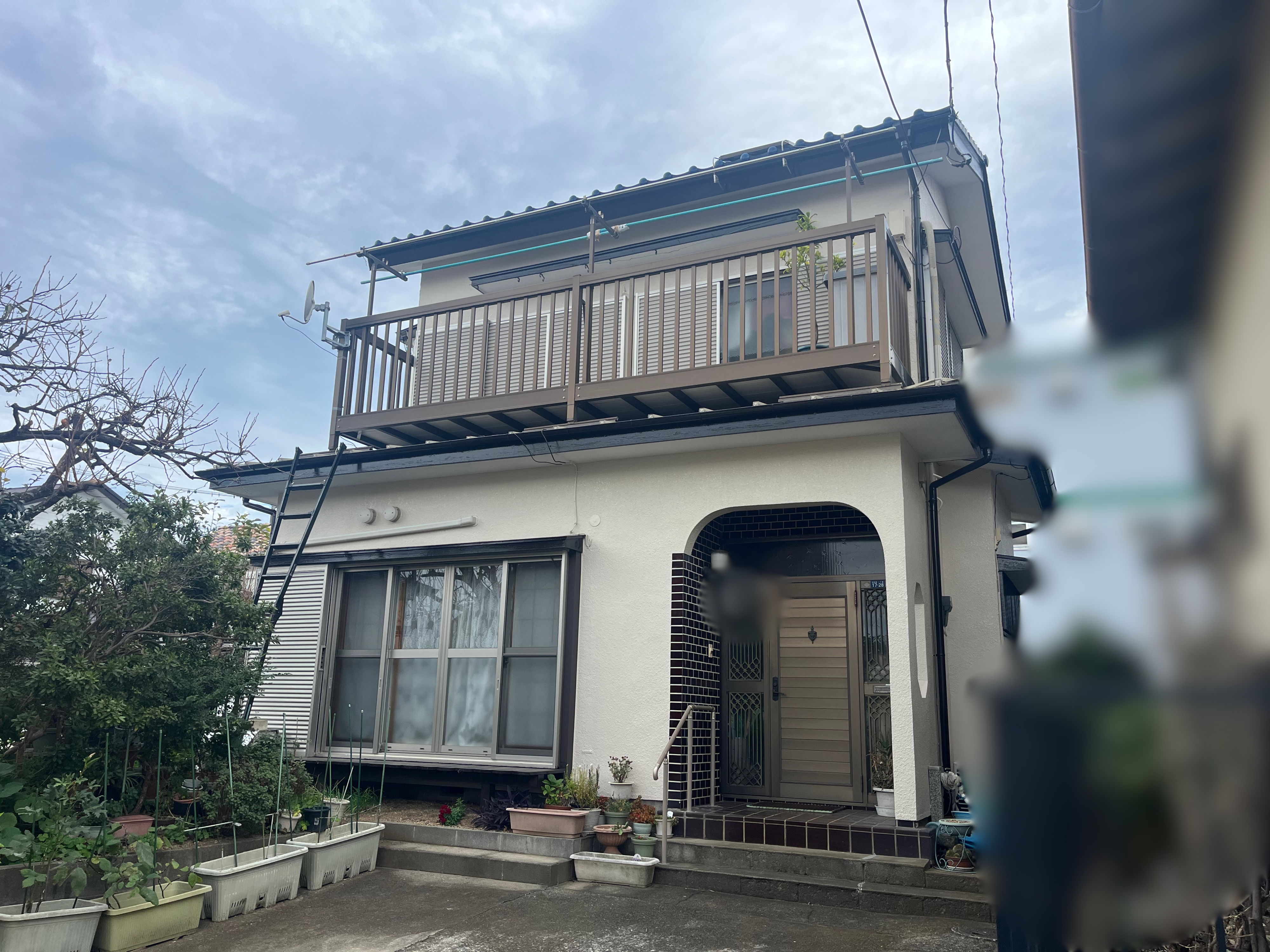 綾瀬市S様邸の定期点検 外壁塗装 点検時の様子